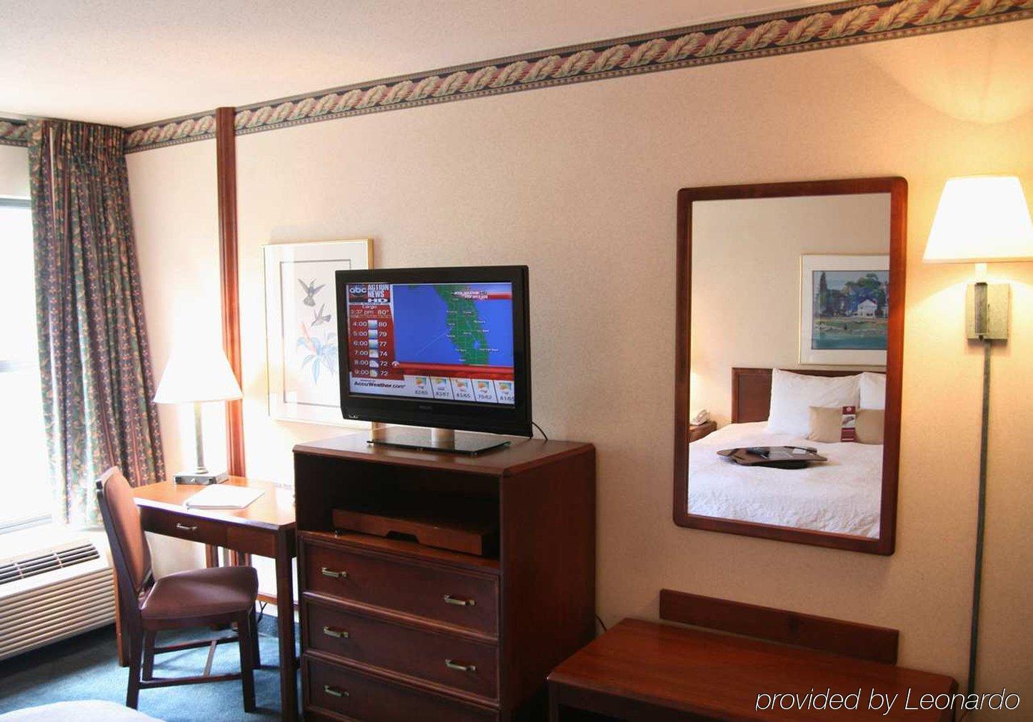 Hampton Inn & Suites Tampa-North Oda fotoğraf